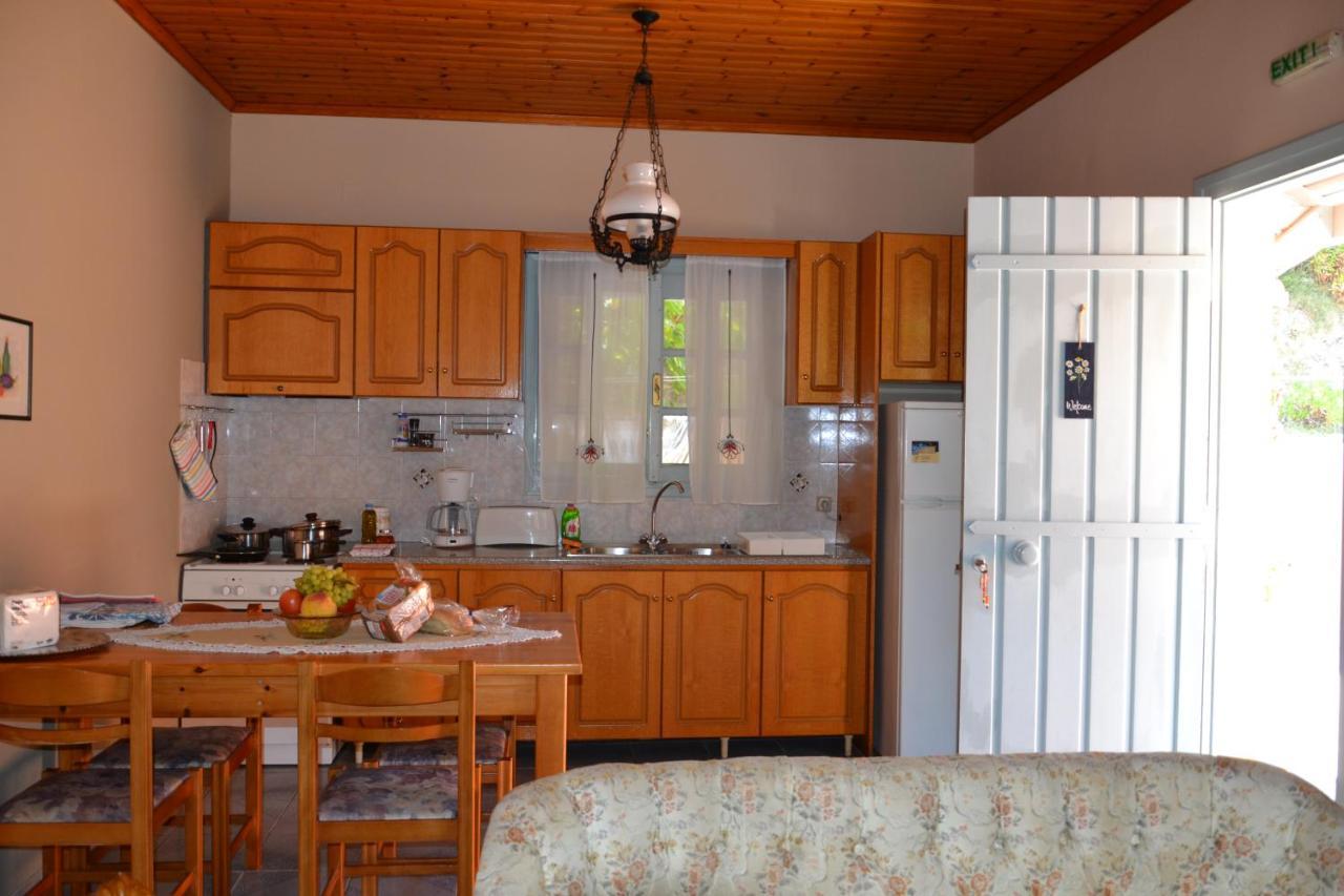 Mihaila Seaside: 2 Bedroom Bungalows Kefalonia Спартия Экстерьер фото